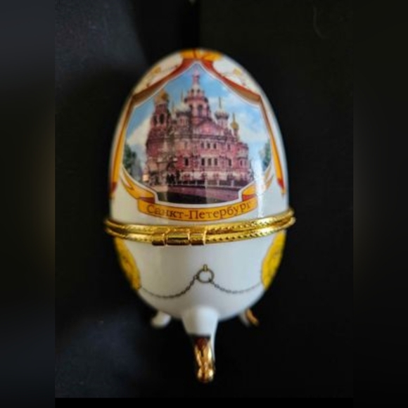 Egg shaped trinket box St. Petersburg, Russia - Picture 2 of 5